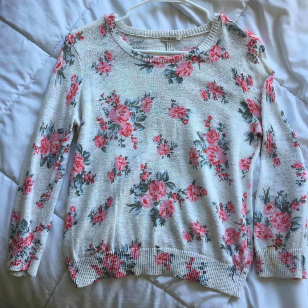 Lightweight floral knit sweater :)